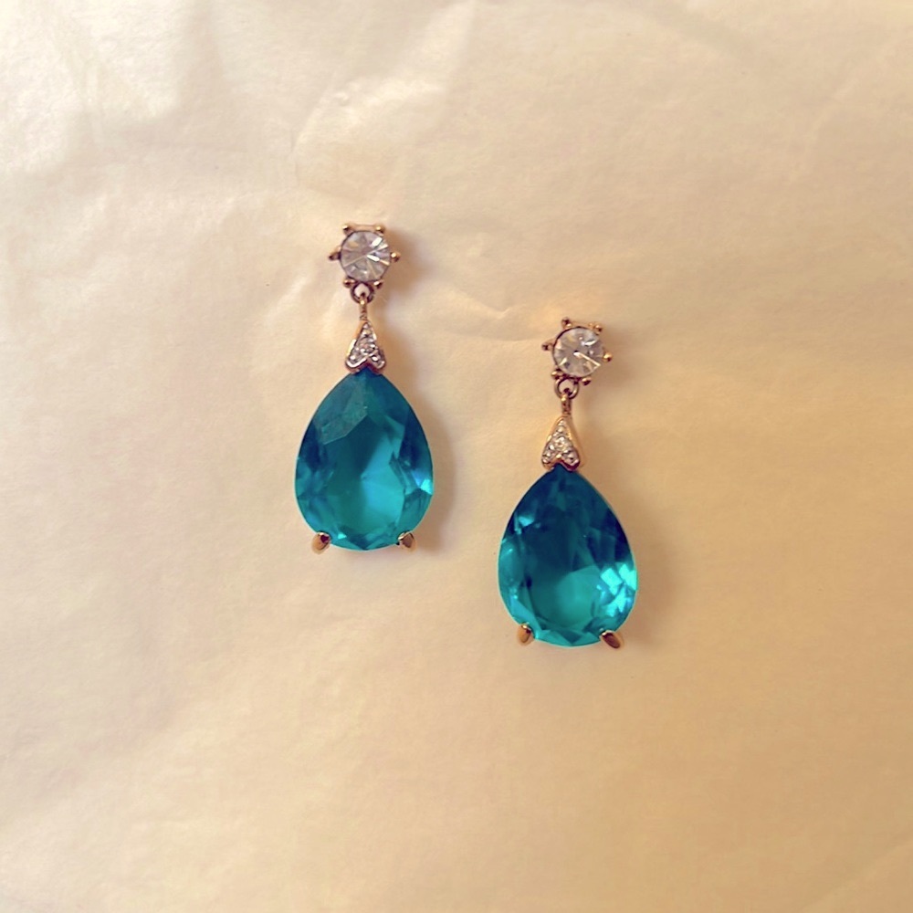 1” Teal Cubic Zirconia and Gold Teardrop Earrings